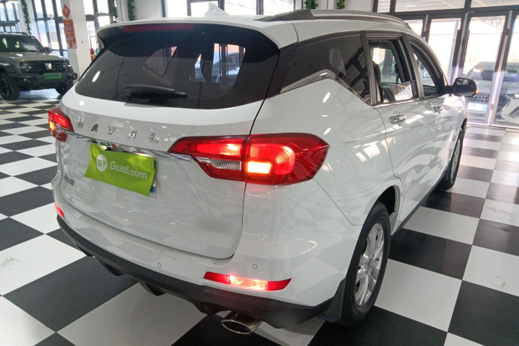 哈弗M6 2018款 改款 1.5T DCT两驱精英型车身外观7