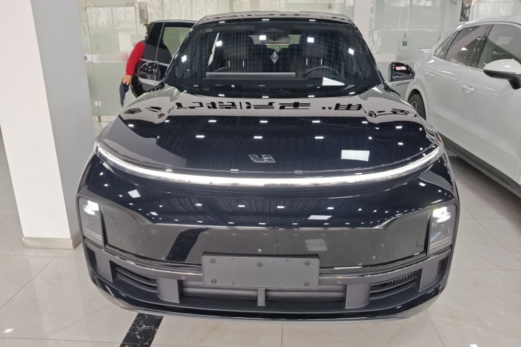 理想汽车 理想L8 2023款 Pro车身外观2