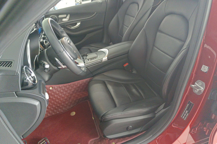 奔驰C级 2020款 C 260 L 运动版局部细节19