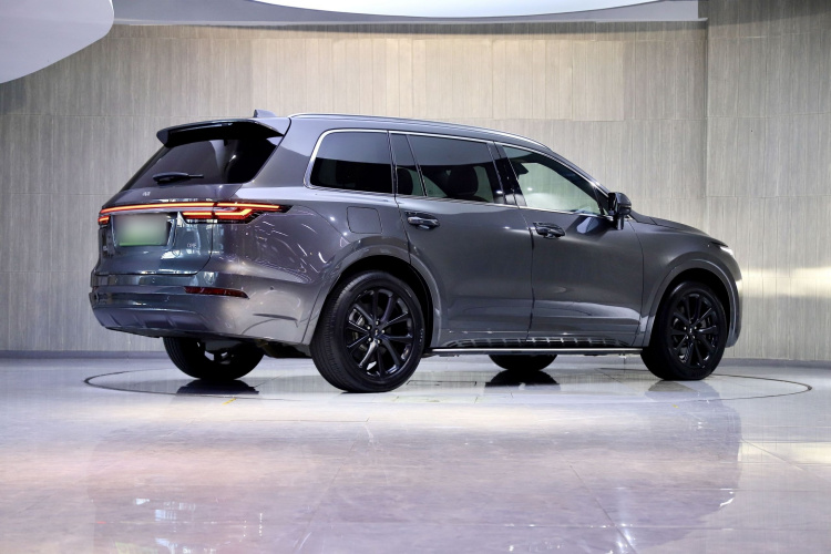 理想汽车 理想ONE 2021款 增程6座版车身外观6004