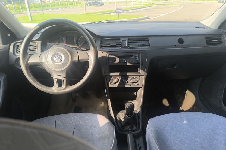 大众 桑塔纳 2015款 1.6L 手动风尚版中控内饰7002