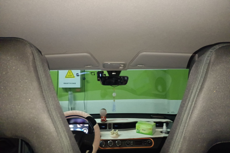 五菱汽车 宏光MINIEV 2022款 自在款 磷酸铁锂中控内饰22