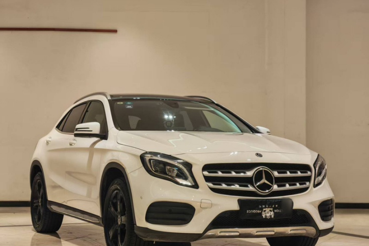 奔驰GLA 2019款 GLA 200 时尚型车身外观6003