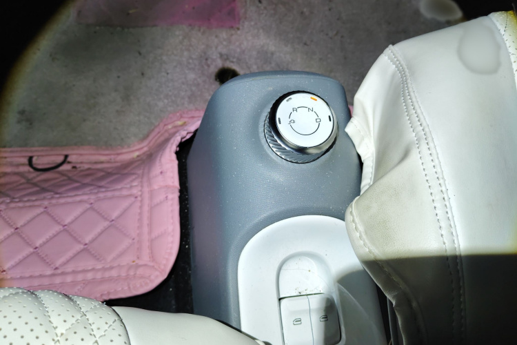 五菱汽车 宏光MINIEV 2022款 GAMEBOY 300km 玩咖款 磷酸铁锂局部细节18