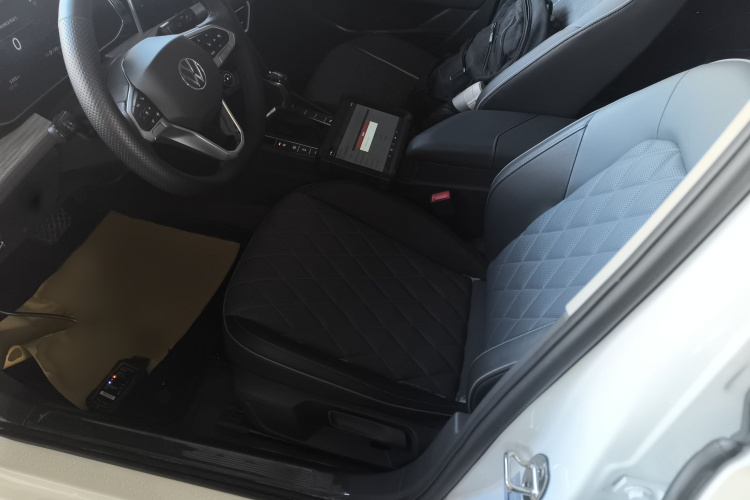 大众 速腾 2025款 改款二 300TSI DSG超越版局部细节19