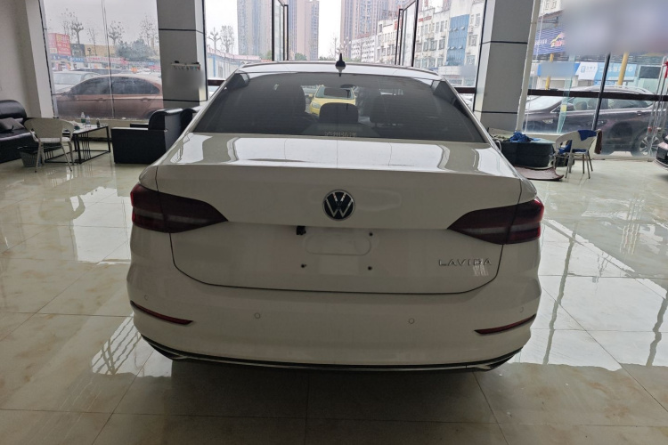 大众 朗逸 2021款 1.5L 自动舒适版车身外观6