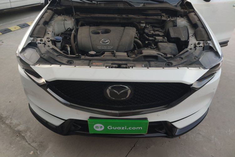 马自达CX-5 2021款 2.5L 自动两驱黑骑士机舱底盘24