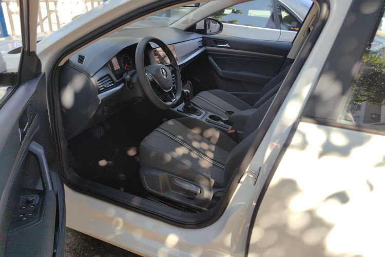 大众 朗逸 2021款 1.5L 自动风尚版中控内饰20