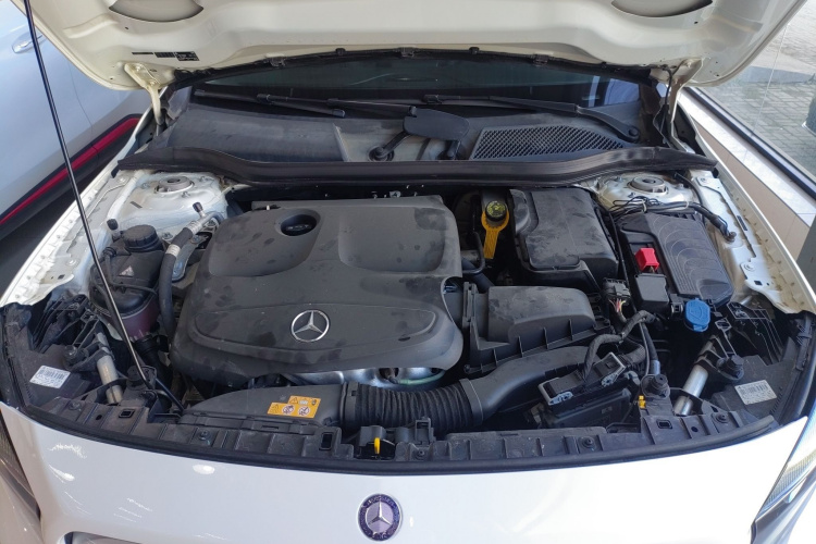 奔驰GLA 2016款 GLA 200 动感型机舱底盘24