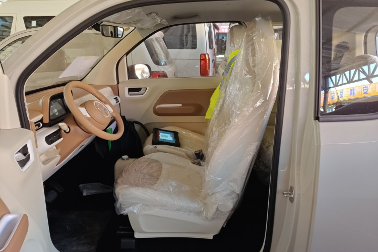 五菱汽车 宏光MINIEV 2024款 第三代 215km 青春版中控内饰20