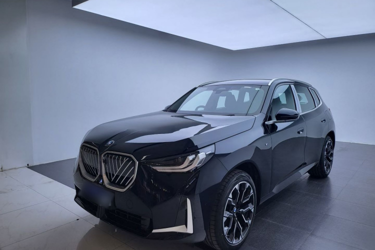 宝马X3 2025款 xDrive30L 领先型 M运动套装车身外观6006