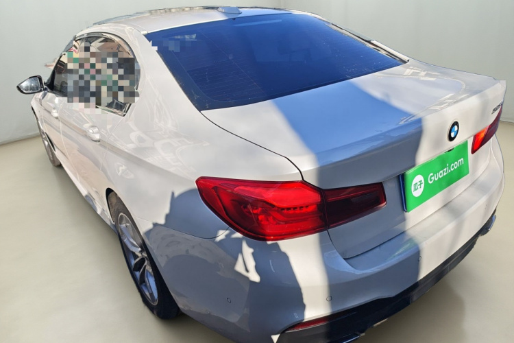 宝马5系 2019款 525Li M运动套装车身外观5