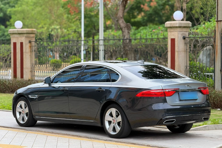 捷豹XFL 2020款 XFL 2.0T P200 两驱精英版车身外观6005