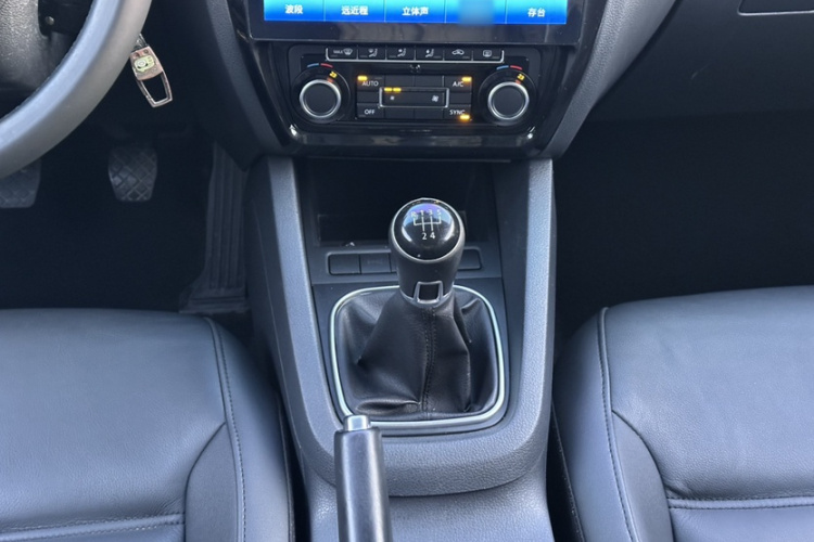 大众 速腾 2014款 1.4TSI 手动豪华型局部细节18