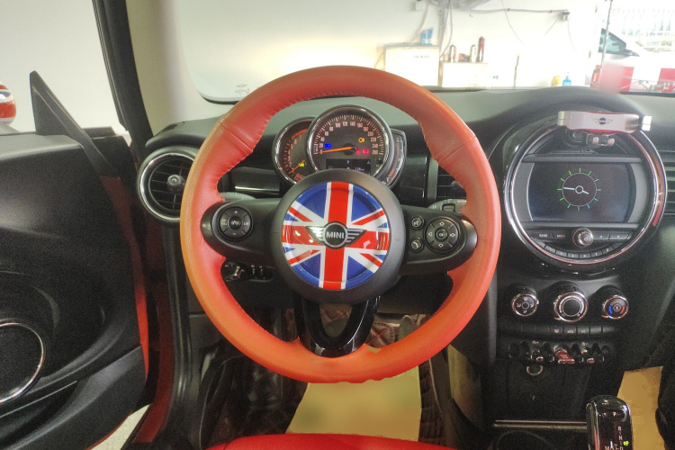 MINI 2018款 1.5T ONE PLUS中控内饰13