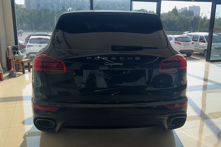 保时捷 2015款 Cayenne 3.0T车身外观6004