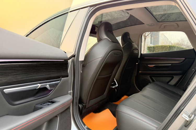 小鹏P7 2020款 586E中控内饰7002