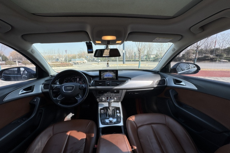 奥迪A6L 2015款 TFSI 百万纪念智领型中控内饰7001