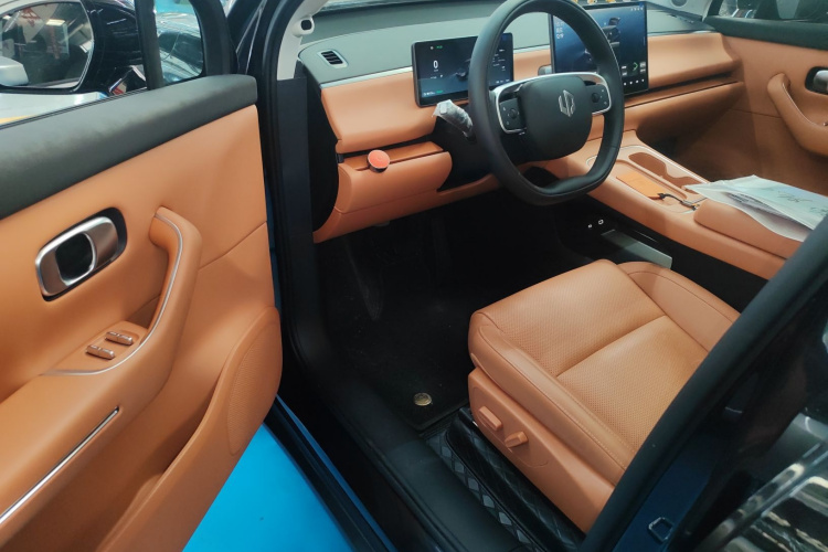 零跑汽车 零跑C10 2026款 605悦享版中控内饰7003