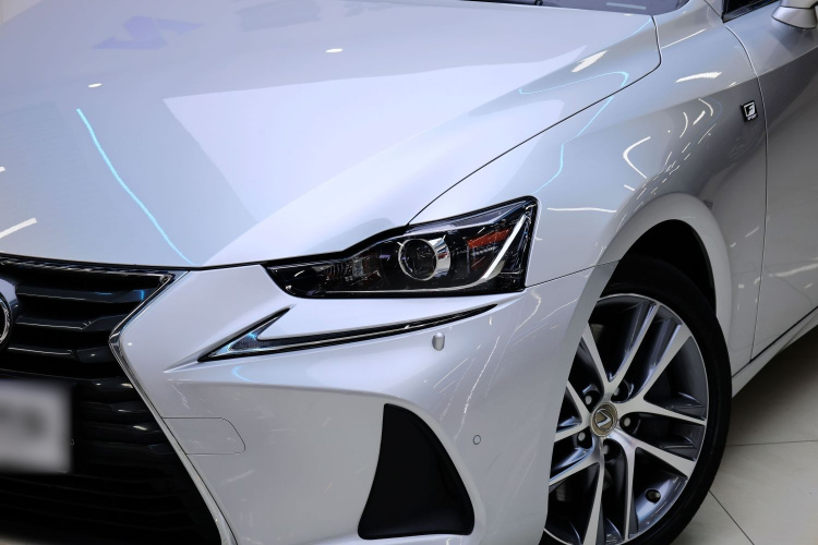 雷克萨斯IS 2017款 300 锋尚版车身外观6008