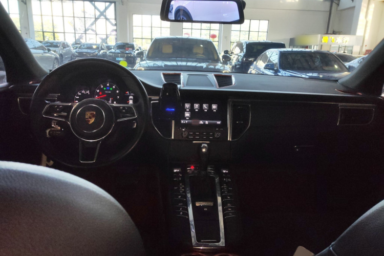 保时捷 2017款  Macan 2.0T中控内饰12