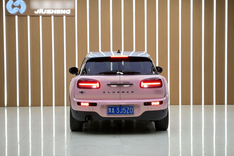 MINI Clubman 2016款 改款 1.5T COOPER 极客版中控内饰7005