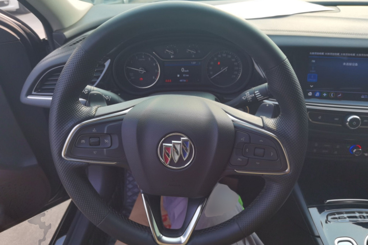 别克 君威 2023款 552T 智享型中控内饰13