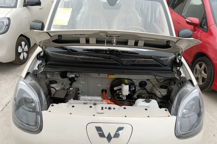 五菱汽车 宏光MINIEV 2025款 四门版 进阶款机舱底盘24