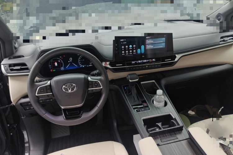 丰田 格瑞维亚 2024款 2.5L混动 旗舰ULTRA版中控内饰7002