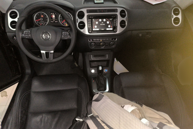 大众 途观 2016款 300TSI 自动四驱豪华版中控内饰12