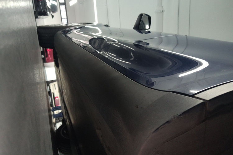 特斯拉 Model Y 2021款 标准续航后驱版局部细节9002