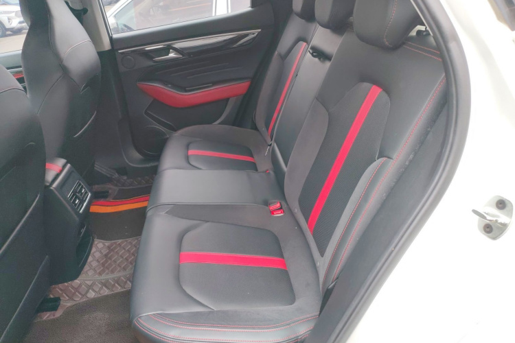 思皓A5 2021款 1.5T CVT尊贵智联型中控内饰7004