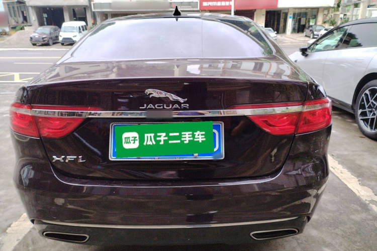 捷豹XFL 2018款 XFL 2.0T 200PS 精英版车身外观6004