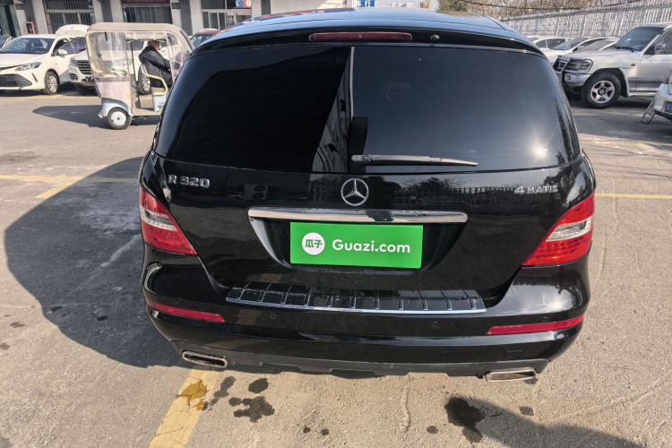 奔驰R级 2017款 R 320 4MATIC 商务型臻藏版车身外观6004