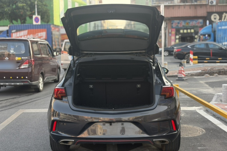 别克 威朗 2016款 两厢GS 20T 双离合纵情运动型局部细节23