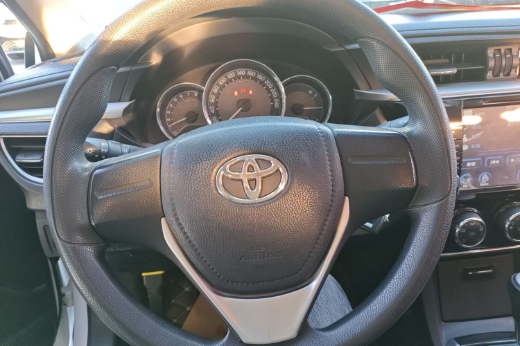 丰田 卡罗拉 2014款 1.6L CVT GL中控内饰13