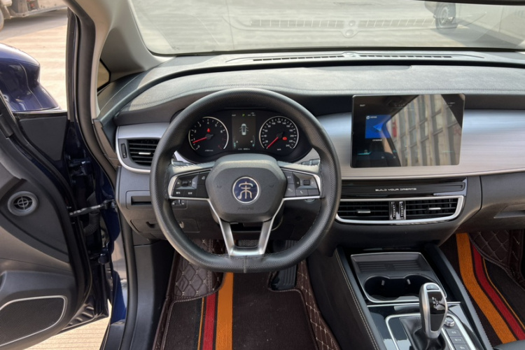 比亚迪 宋MAX 2021款 升级版 1.5T 自动豪华型 7座中控内饰7004