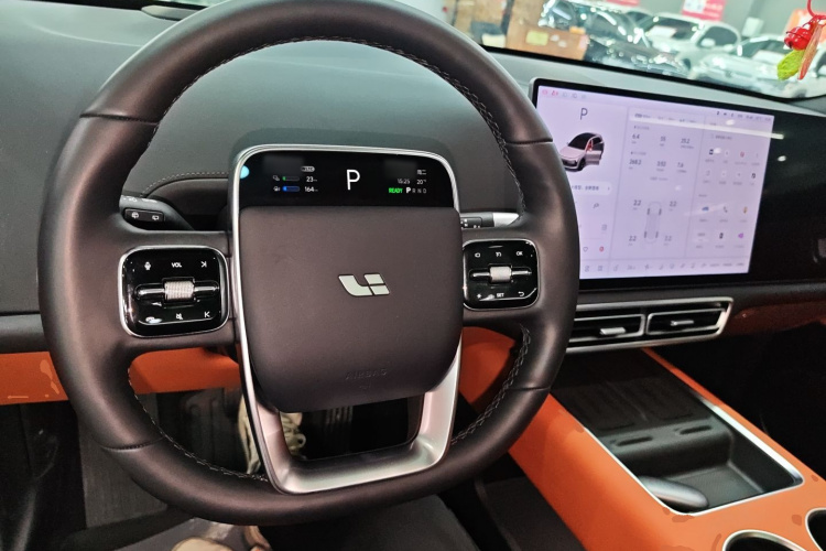 理想汽车 理想L6 2024款 Max中控内饰7002