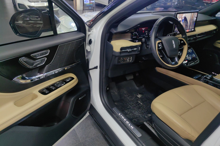 林肯 冒险家 2020款 2.0T 四驱尊雅版中控内饰7003