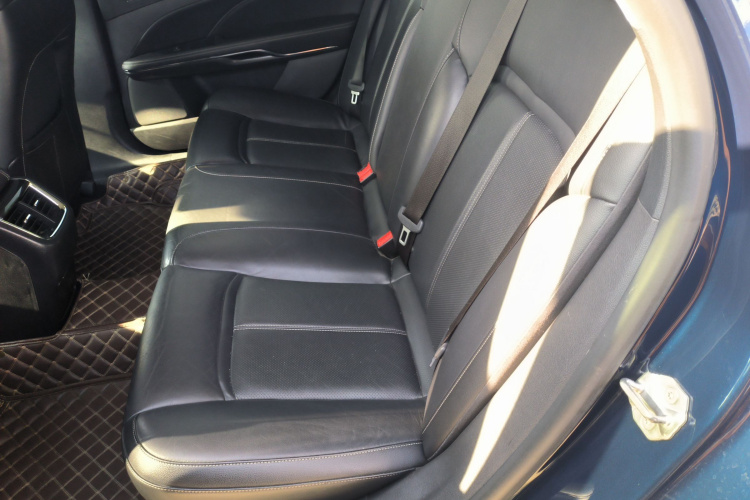 福特 金牛座 2017款 EcoBoost 245 时尚型中控内饰21