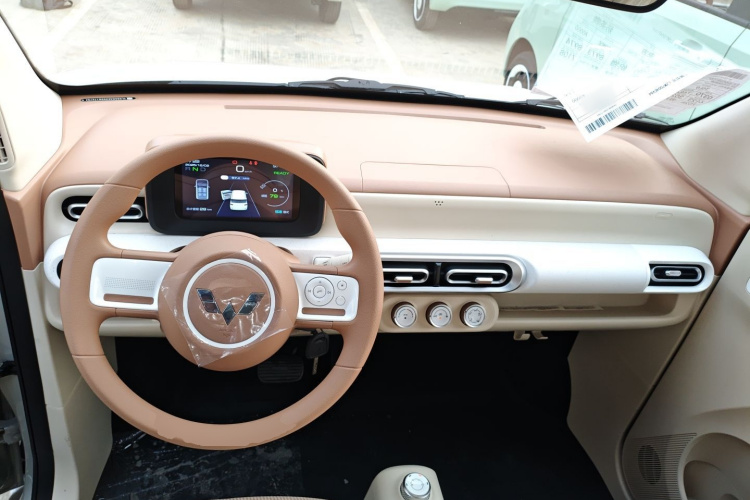 五菱汽车 宏光MINIEV 2024款 第三代 215km 青春版中控内饰12