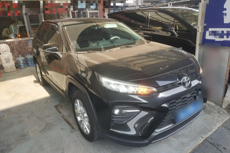 丰田 威兰达 2022款 2.0L CVT两驱领先版车身外观3