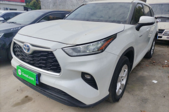 丰田 汉兰达 2023款 2.5L智能电混双擎两驱精英版 5座