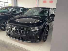 大众 帕萨特 2025款 出众款 330TSI 精英版