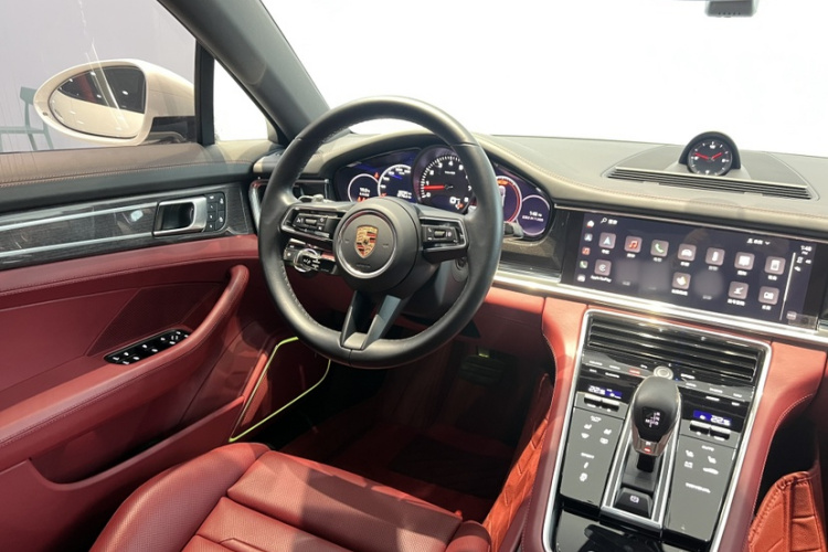 保时捷 2023款 改款 Panamera 2.9T 铂金版中控内饰7004