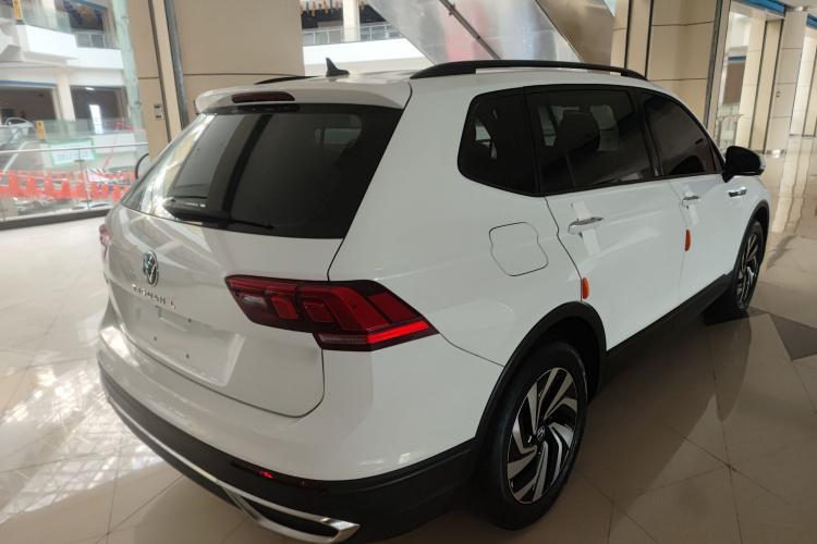 大众 途观L 2023款 330TSI 自动两驱舒享版车身外观6005