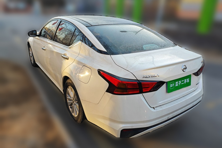 日产 天籁 2019款 2.0L XL 舒适版车身外观5