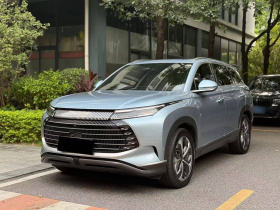 比亚迪 护卫舰07 2023款 DM-i 205KM 旗舰型