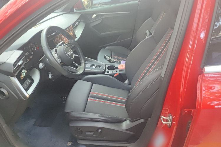 奥迪A3 2024款 Sportback 35 TFSI 时尚运动型中控内饰19