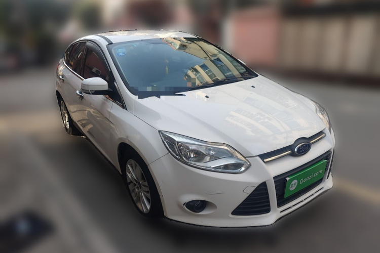 福特 福克斯 2012款 两厢 1.6L 手动舒适型车身外观6002